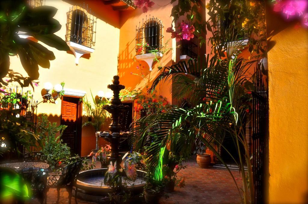 بويرتو إسكونديدو Suites La Hacienda المظهر الخارجي الصورة
